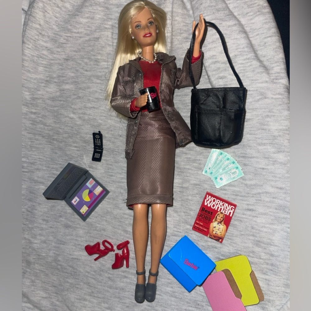 Working Woman Barbie Talks Tested Works